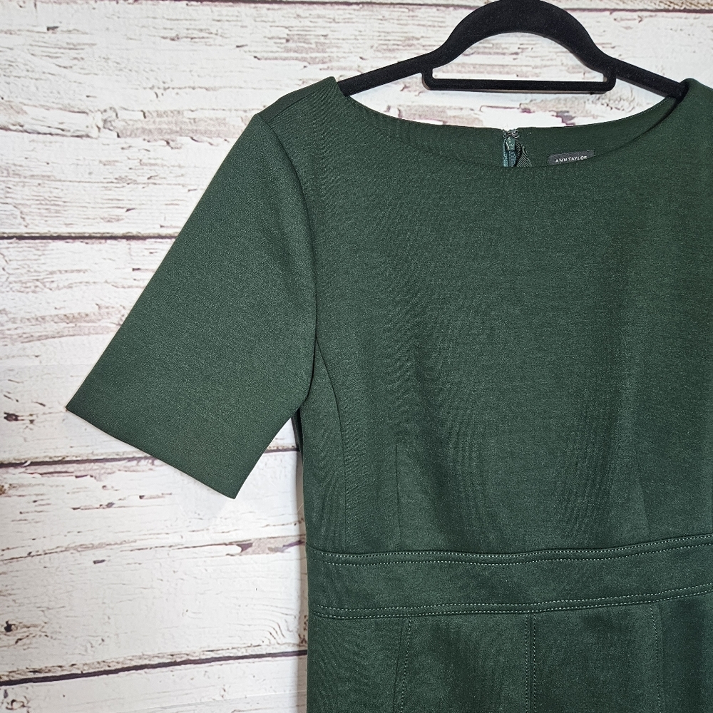 Ann Taylor Green Knee Length Dress Size 10 - Picture 2 of 11